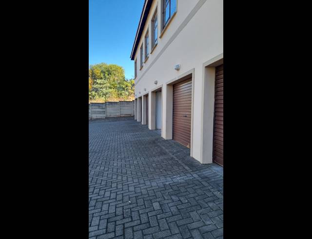 2 BEDROOM FLAT FOR SALE IN SUNNYRIDGE